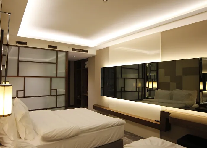 The Biancho Pera Hotel