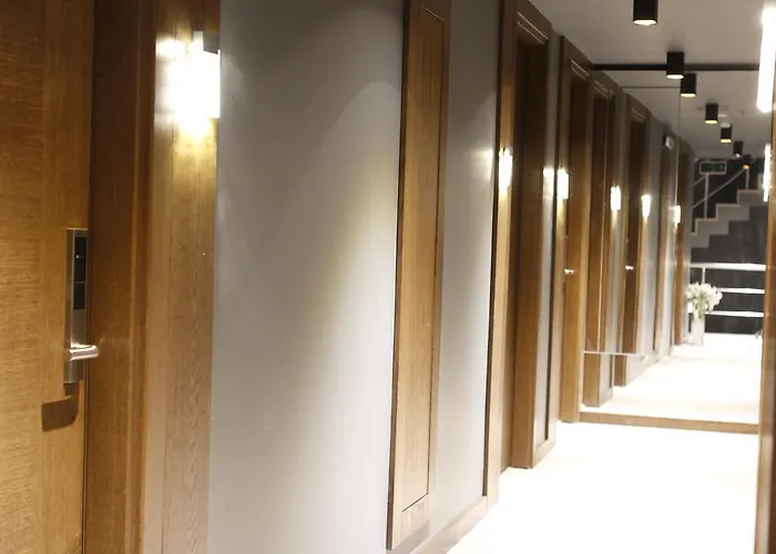 Hotel The Biancho Pera 3*