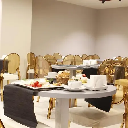 The Biancho Pera Hotel 3*