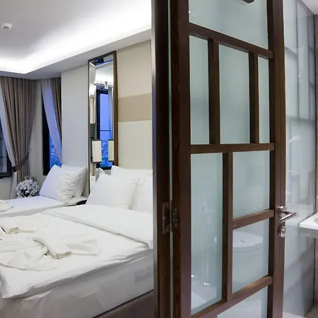 The Biancho Pera Hotel