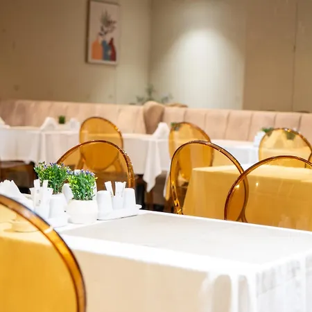 The Biancho Pera Hotel 3*