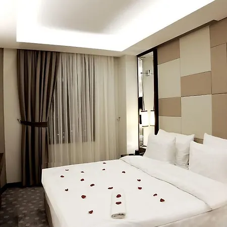 The Biancho Pera Hotel 4*