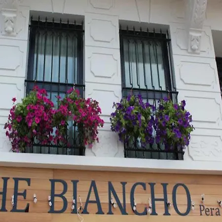 The Biancho Pera 3*